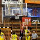 CEGLÉDI EKK–PINKK PÉCSI 424 64–75 