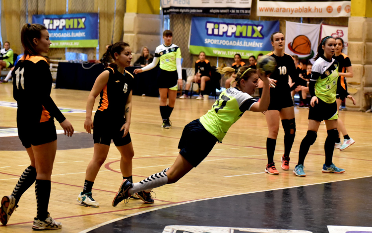 Cápák-Inárcs háromszor