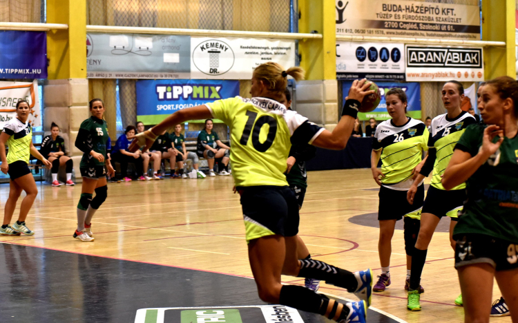 Botránnyal zárult a női kézi rangadó
