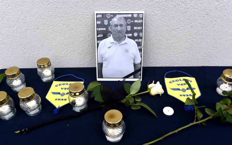 Gyertyagyújtással emlékeztek Kis Péterre