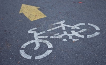 Elkezdődhet a Cegléd-Csemő közötti bicikliút építése is