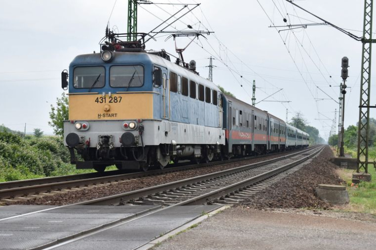 Közútkezelői tájékoztatás - Bürgeház dűlői vasúti átjáró