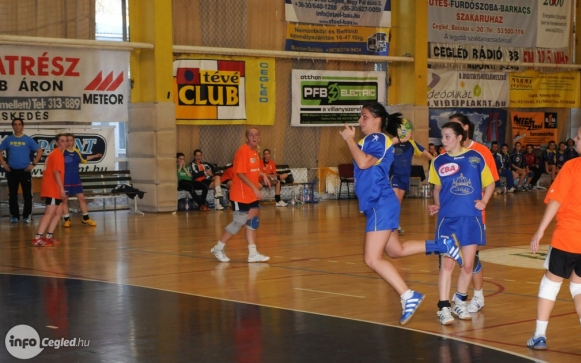 Bravúros továbbjutás