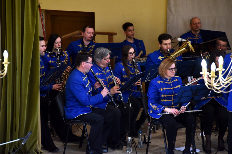 Hangverseny virágvasárnapon