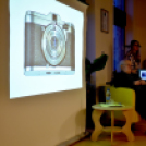 Módos Gábor fotóművész a Tékafé-ban