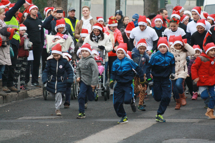 Mikulásfutás az Infineonnal