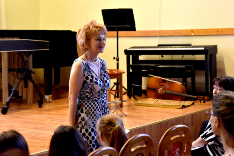 Zeneiskola-hangszer bemutató