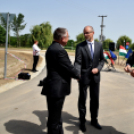 Fürdő út átadás