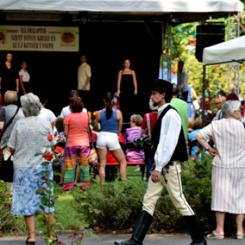 Szent István ünnepe a Gubody kertben