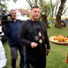 Anyámtyúkja - Csemő