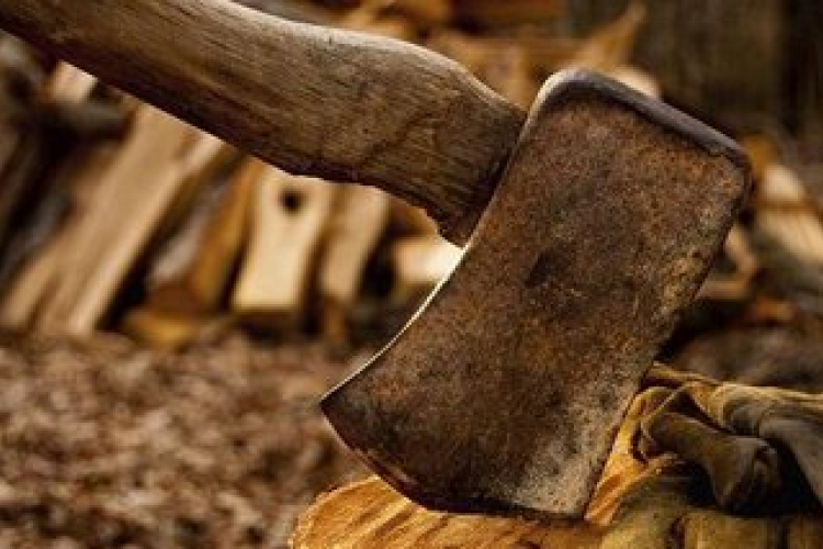 Vigyázat! Csaló faárusok Cegléden