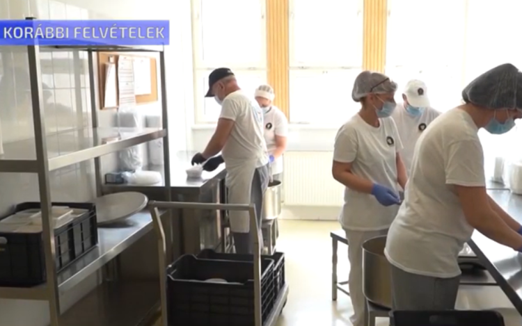 Még lehet kérni az ingyen ebédet