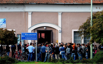 Több mint 700-an vettek részt a ceglédi állásbörzén