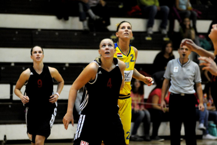 Cegléd - Pécs női kosárlabda