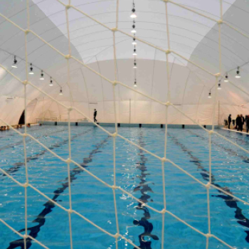 Hétfőn már csobbanhatunk