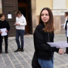 Éneklés a TV torony kilencedik emeletének teraszáról