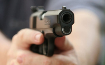 Kocsmai lövöldözés Cegléden