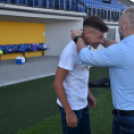 Első szezonbeli hazai meccs és éremosztás