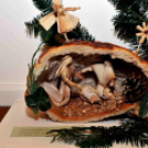 Betlehemezés a Városháza aulájában