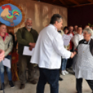 Anyámtyúkja - Csemő