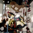 Hintaló kiállítás a Ceglédi Galériában