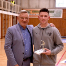 Csúcsrangadó a listavezető ellen