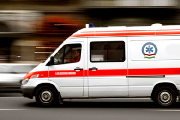 Frontálisan ütközött két személyautó