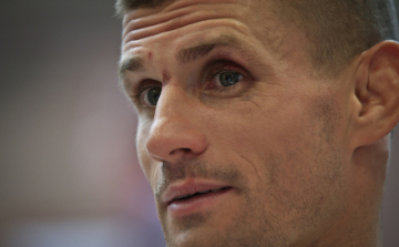 Mikiék kihívták Berkit