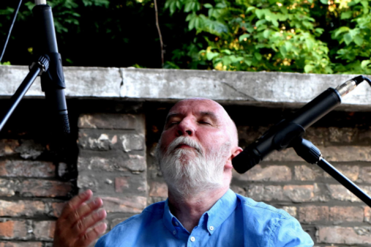 Koncert az Ordas Lajos közben