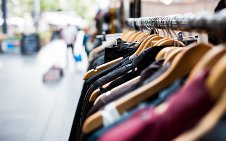 Vásároljunk használtruhát!