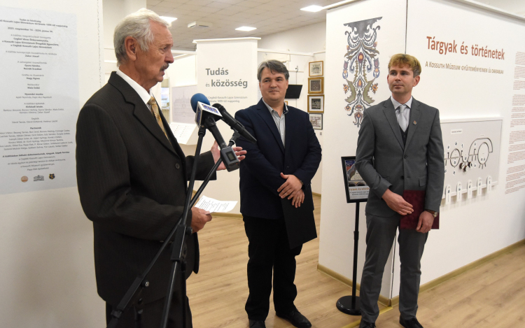 A gimnázium történetét mutatja be a tárlat