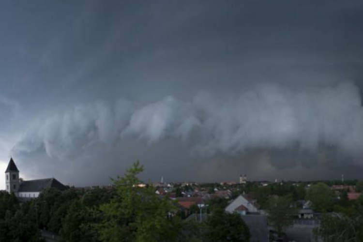 Délutáni viharveszély!