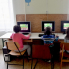 Közös éneklés és játékos foglalkozások