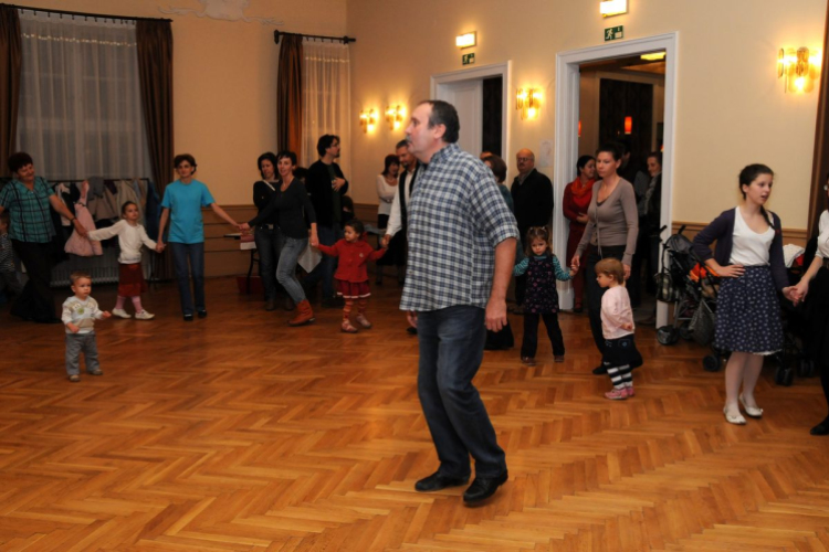 Táncház a Művelődési házban