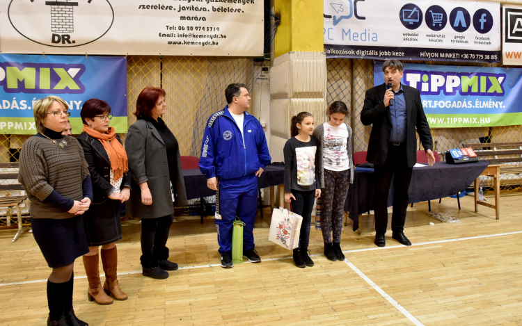 Több mint 1 tonna adomány gyűlt össze