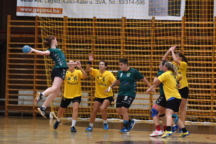 Ceglédi Kék Cápák - Gyömrő VSK 25 - 13 (13 - 5)