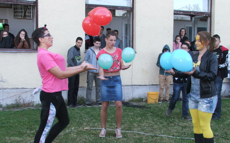 Zajlik az élet a Közgázban