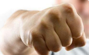 Kocsmai verekedés ügyében nyomoznak Cegléden