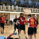 Csúcsrangadó a listavezető ellen