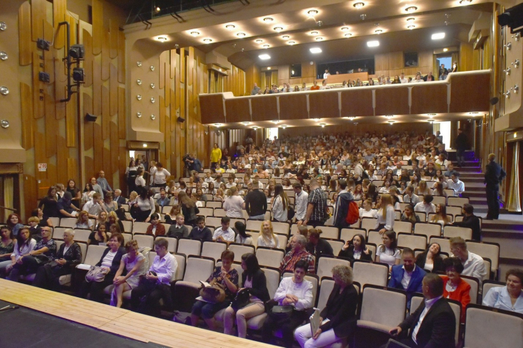 Különleges évnyitó