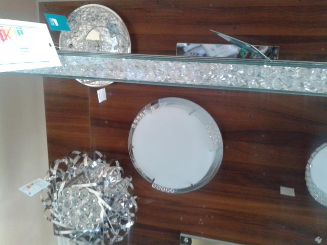 Igaz Fény Lámpabolt 